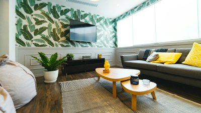Het gebruik van felle kleuren in je interieur